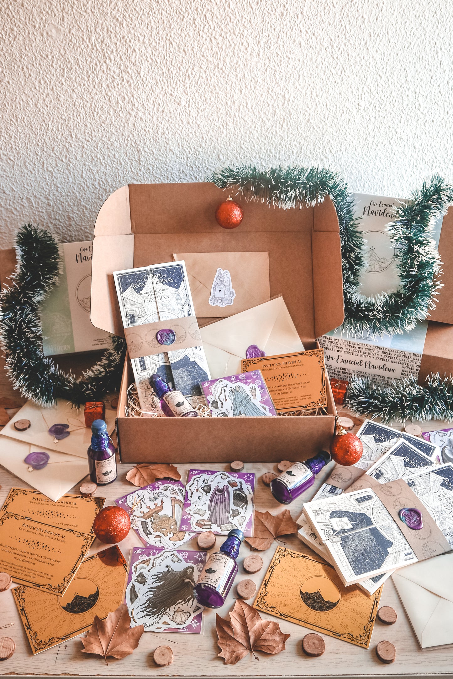 ACOTAR - SPECIAL CHRISTMAS BOX