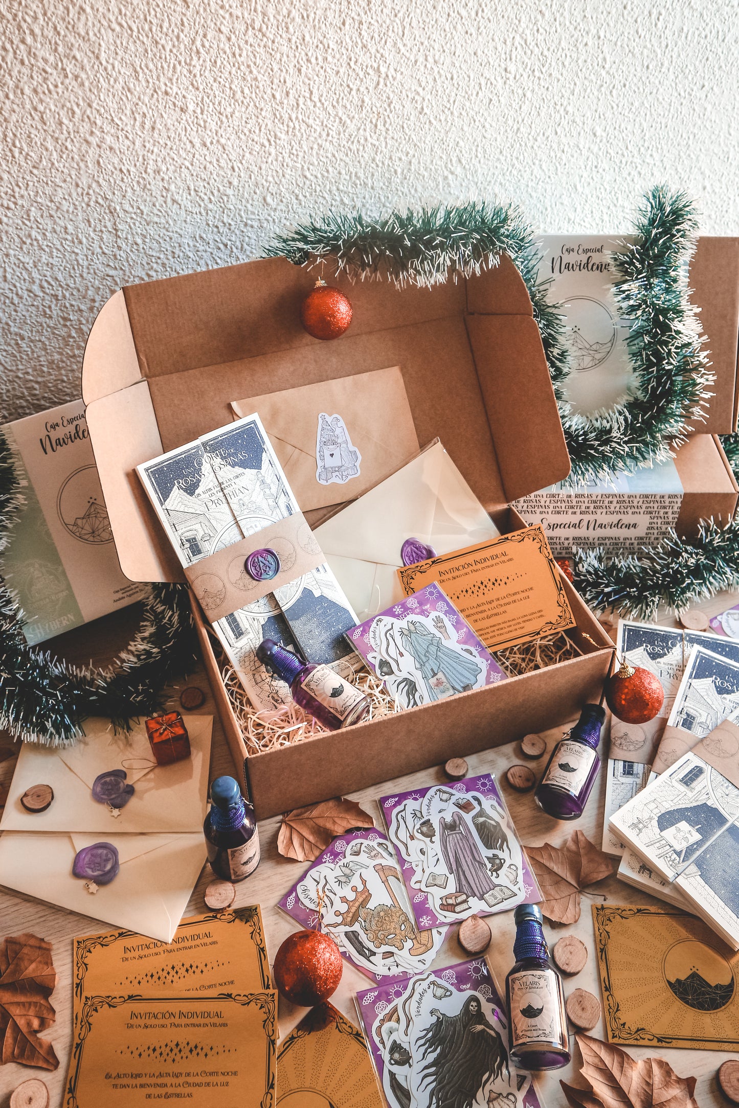 ACOTAR - SPECIAL CHRISTMAS BOX