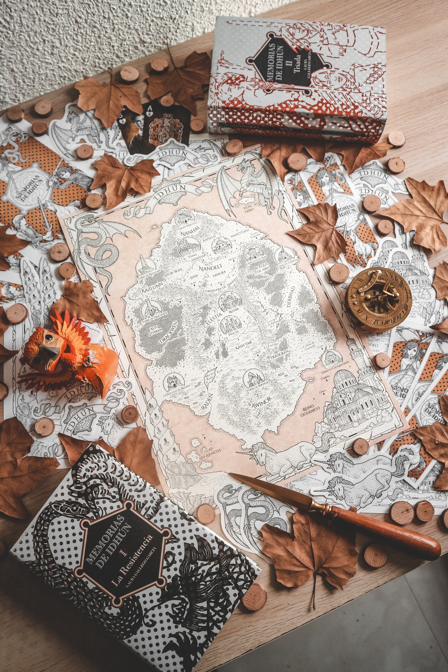 MEMORIAS DE IDHÚN - Mapa del mundo de Laura Gallego García