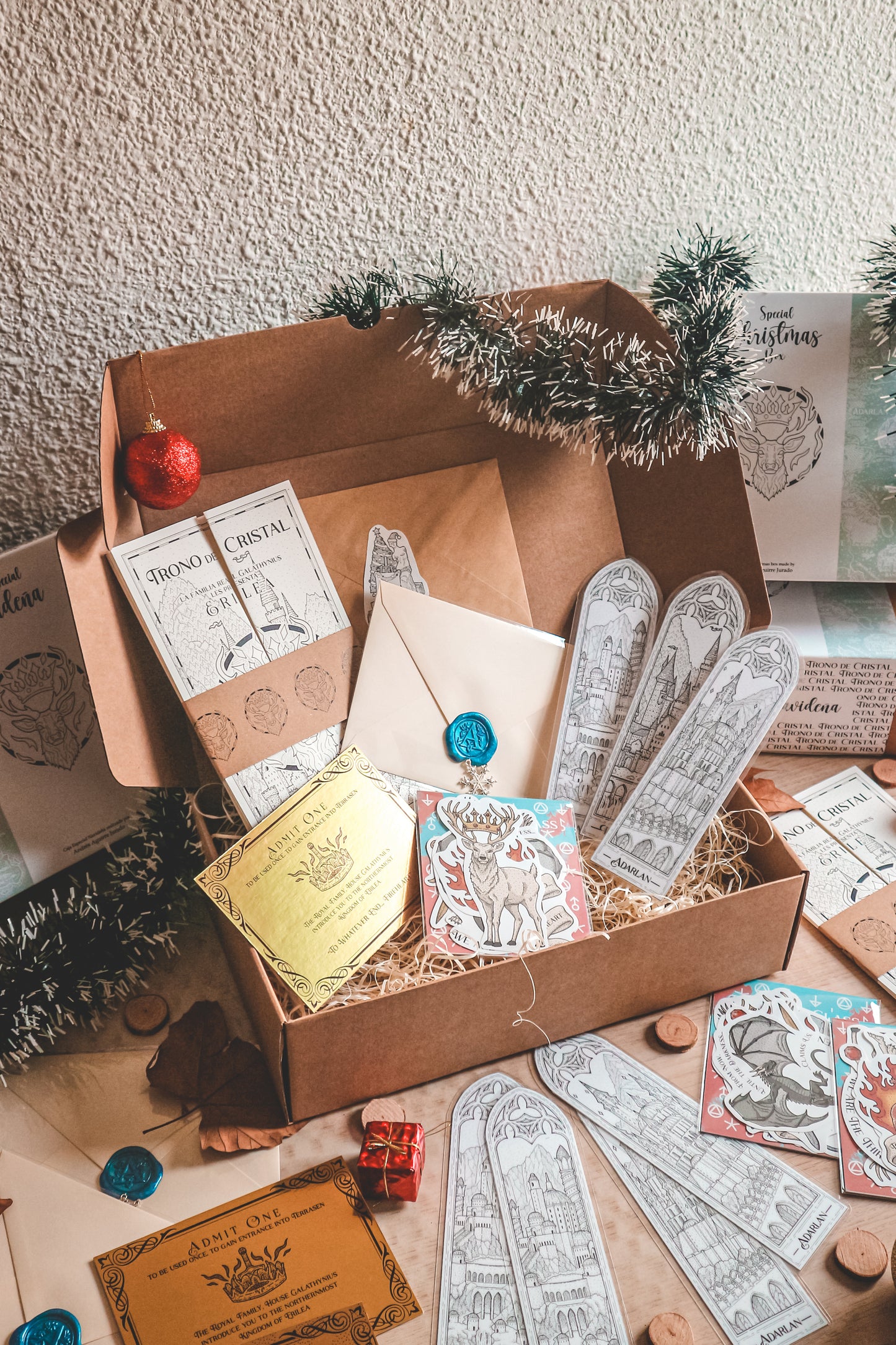 TRONO DE CRISTAL - CAJA ESPECIAL NAVIDEÑA ¡OFICIAL LICENCIADO!